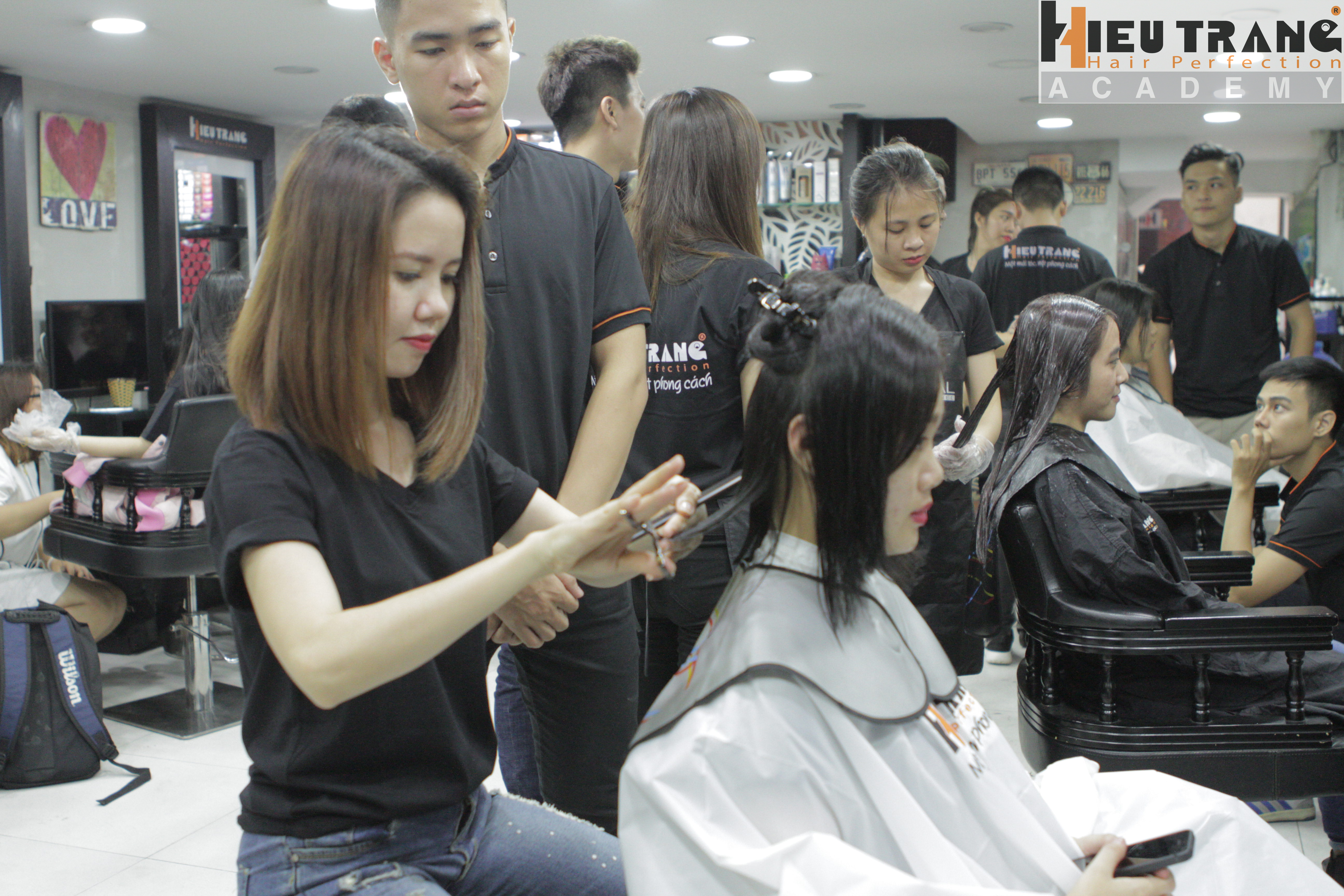 khóa học đào tạo nhà tạo mẫu tóc chuyên nghiệp