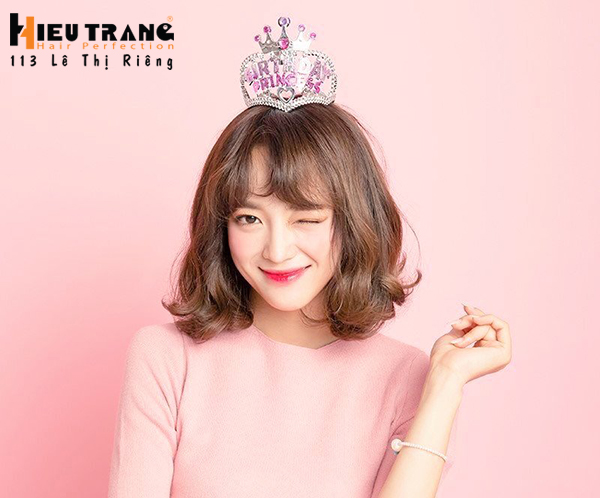 t&oacute;c ngắn uốn xoăn h&agrave;n quốc